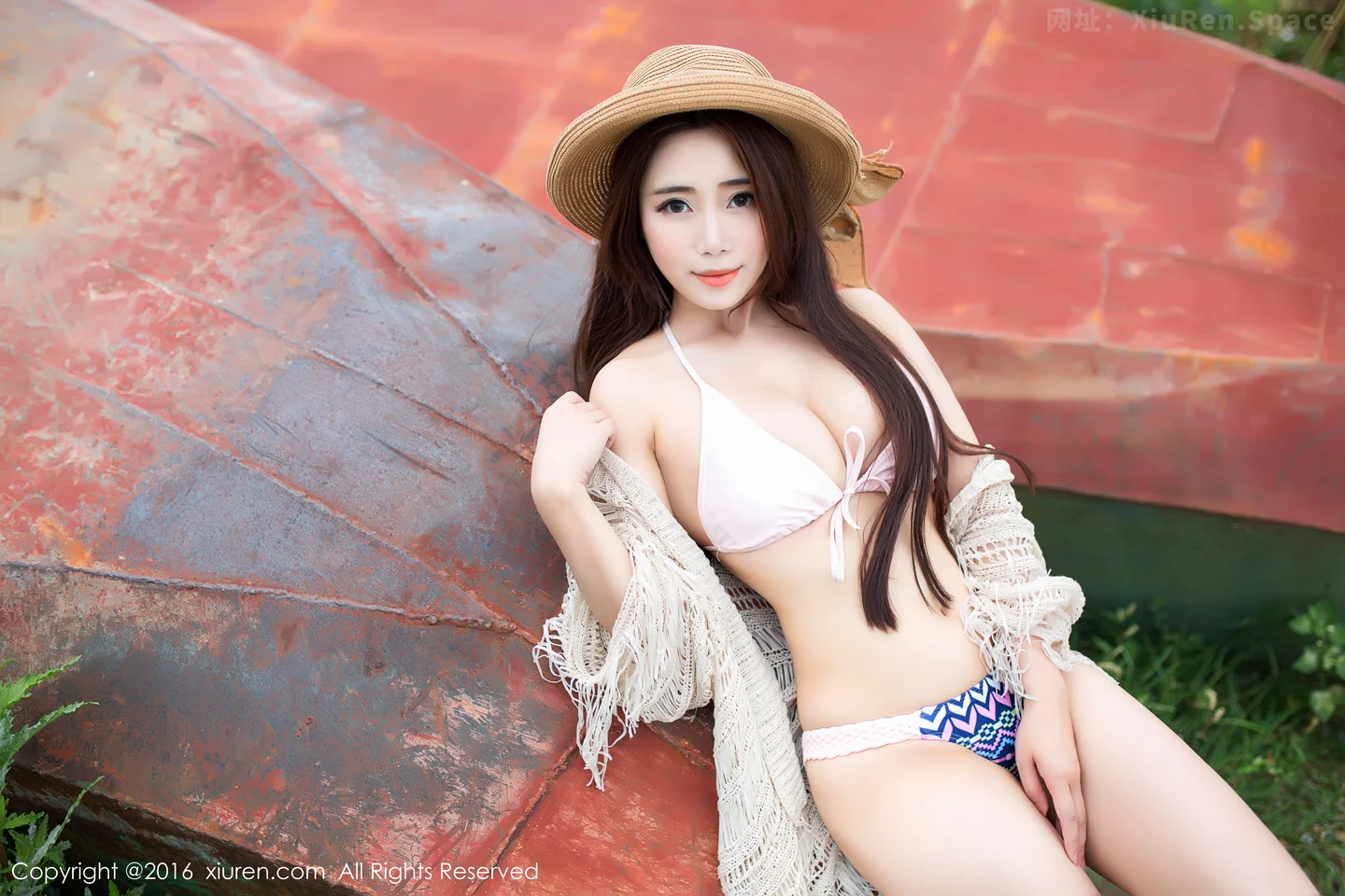 图片[4]-[XiuRen秀人网]VOL.582 嫩模兜豆靓Youlina云南旅拍性感比基尼撩人姿势迷人美胸写真54P-秀人网官方网站